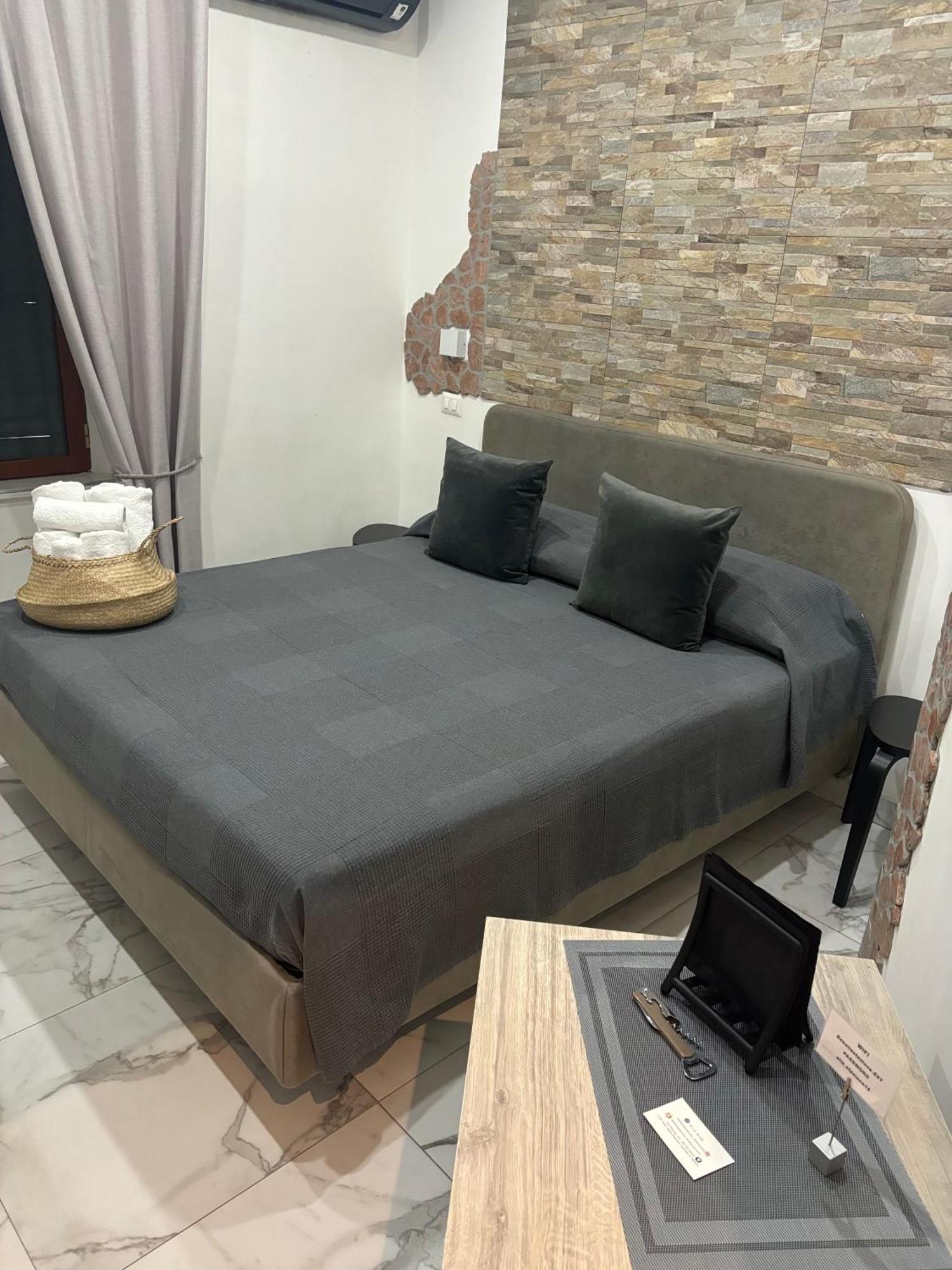 B&B Alla Stazione Napoli Eksteriør billede