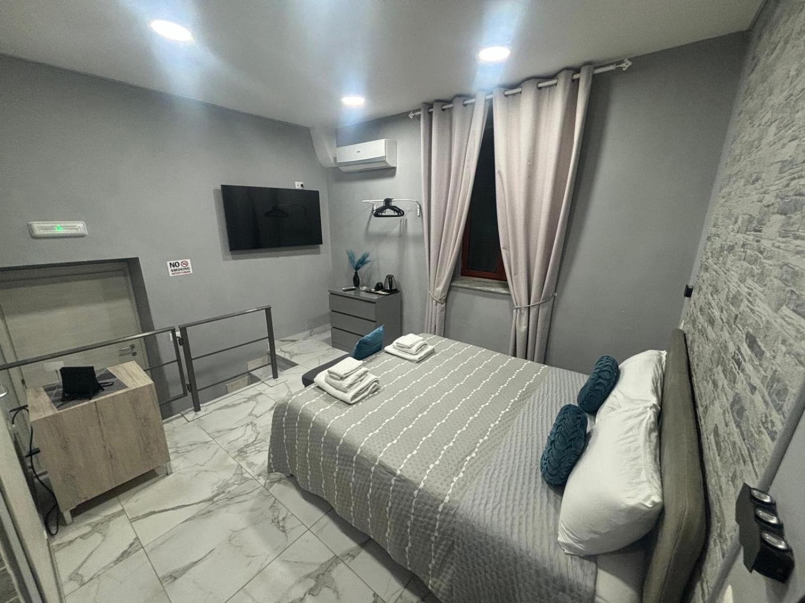 B&B Alla Stazione Napoli Eksteriør billede
